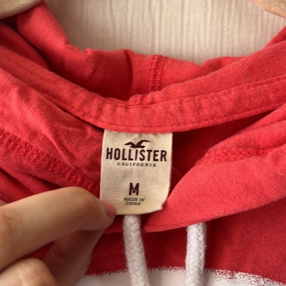 Hollister long sleeve with a hood - Picture 4 of 7